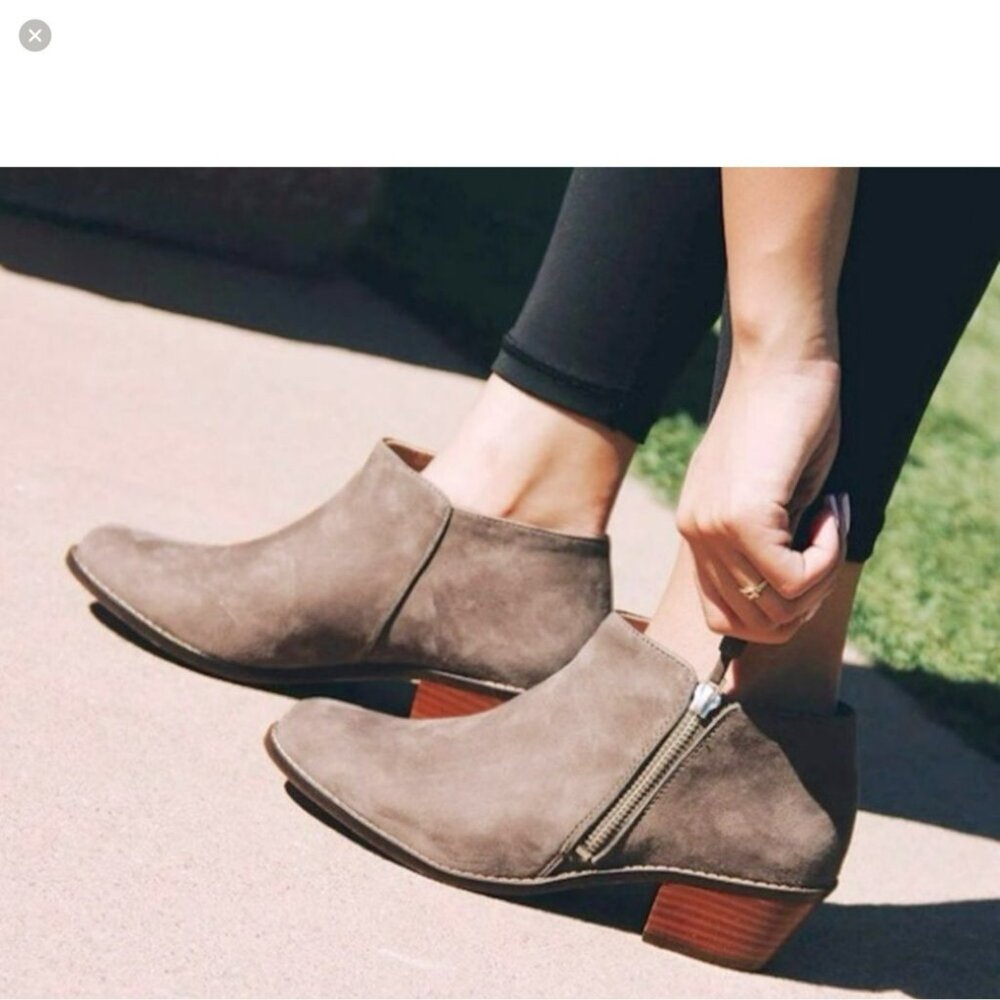Vionic Serena Womens 7 Suede Ankle Booties Gray Side Zipper